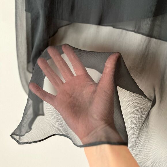 Elizabeth&James dark grey high-low gauze decorated skirt, great condition, 4 - Picture 8 of 8